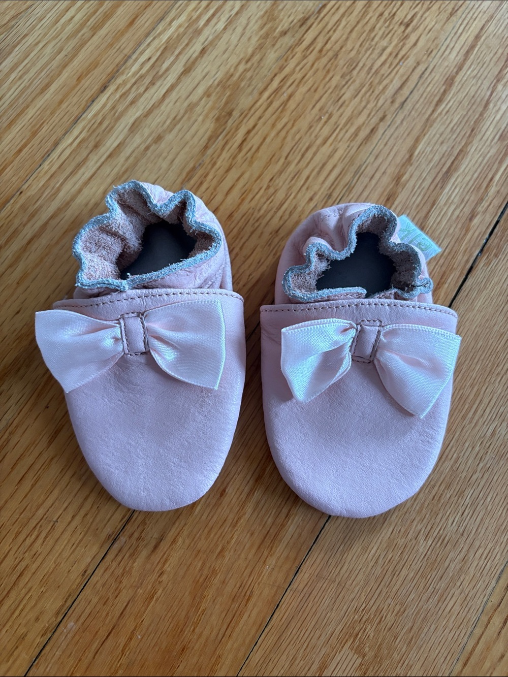 Elk Pink Baby Bow Moccasin Shoes